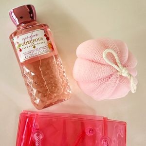 🍑 Gingham Gorgeous Shower Gift Set